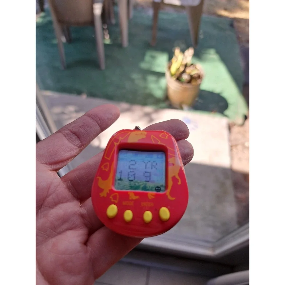 1997 Bandai Tamagotchi P1 Gen 1‎ Orange & Green Digital Virtual Pet Toy Works!